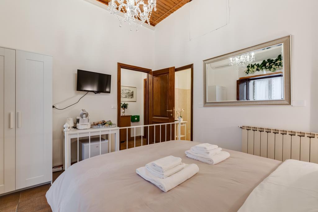 Lulu House Acomodação com café da manhã Roma Quarto foto